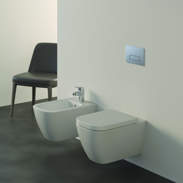 Ideal Standard i.life B wall-mounted bidet, 1 tap hole, 355mm, with overflow, T4615