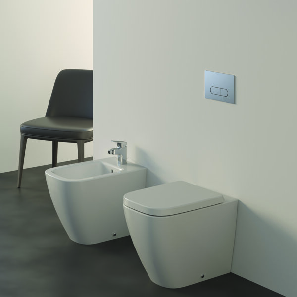 Ideal Standard i.life B floor standing bidet, 1 tap hole, 355mm, with overflow, T461701